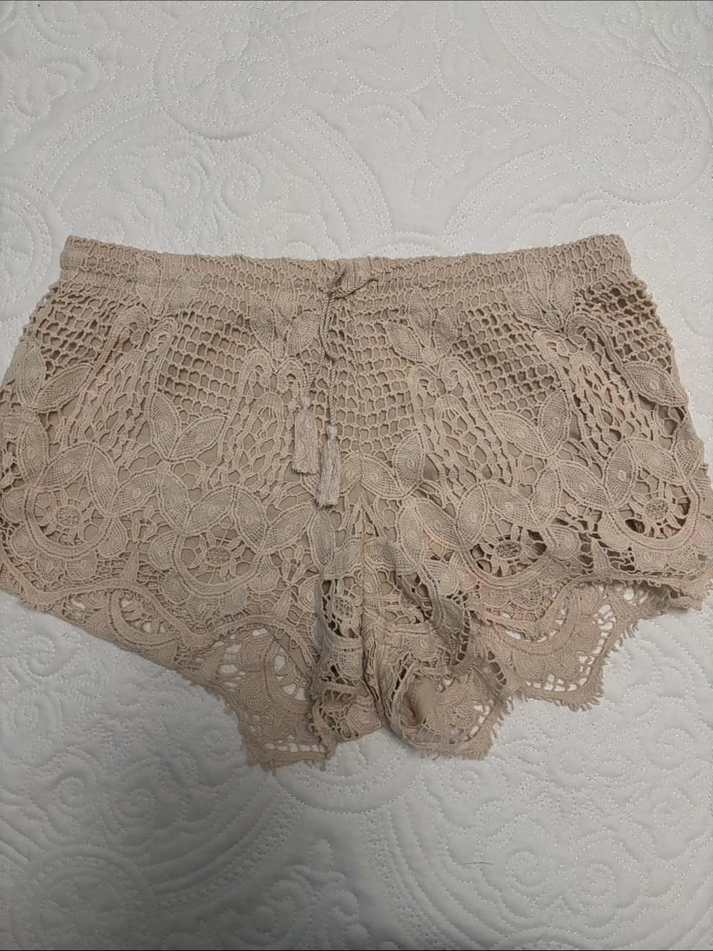 Express Crochet Lace Shorts - Beige